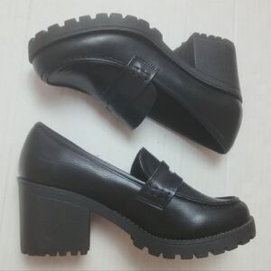SODA Chunky Heel Black Leather Loafers